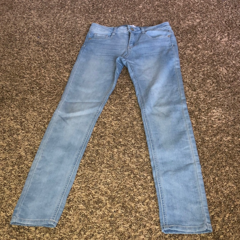 Epic Threads Girls Light Blue Jeans - Picture 6 of 17